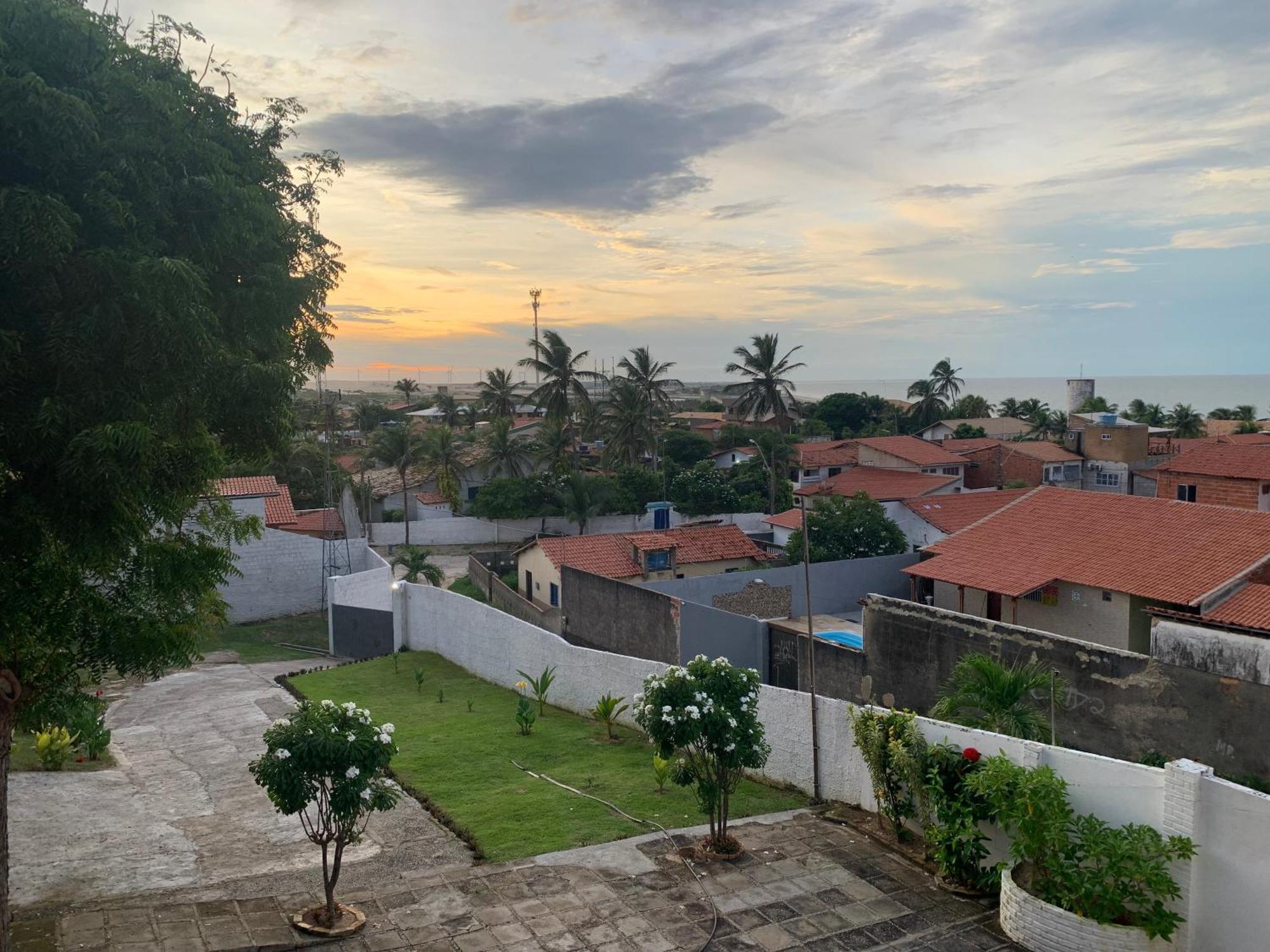 Morro Branco Suites - Hospedaria Morro Branco Beberibe Ngoại thất bức ảnh