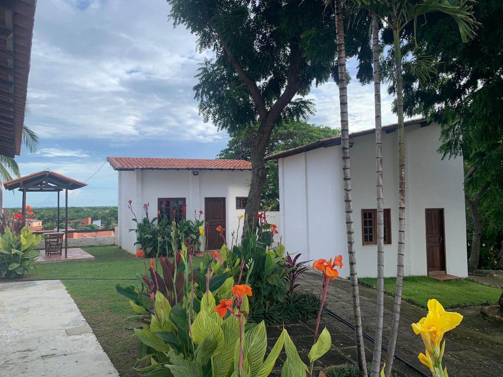 Morro Branco Suites - Hospedaria Morro Branco Beberibe Ngoại thất bức ảnh